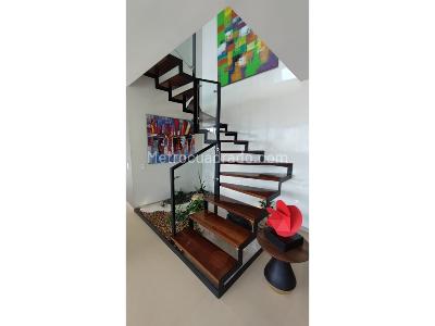 Apartamento de 3 alcobas en venta en Las Palmas, Medellín, 171 m² · foto 12 de 19