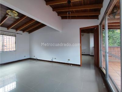 Casa de 4 alcobas en venta en Sabaneta, Sabaneta, 295 m² · foto 14 de 20
