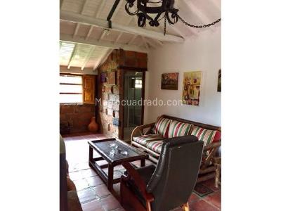 Casa de 3 alcobas en venta en Vereda Pantanillo, Envigado, 260 m² · foto 3 de 15