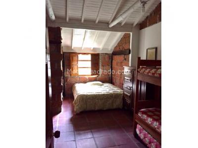 Casa de 3 alcobas en venta en Vereda Pantanillo, Envigado, 260 m² · foto 8 de 15