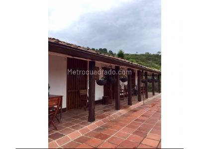 Casa de 3 alcobas en venta en Vereda Pantanillo, Envigado, 260 m² · foto 11 de 15