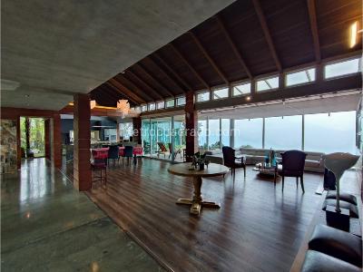 Casa de 4 alcobas en venta en Las Palmas, Medellín, 500 m² · foto 3 de 20