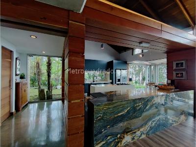 Casa de 4 alcobas en venta en Las Palmas, Medellín, 500 m² · foto 7 de 20