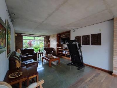 Casa de 4 alcobas en venta en Las Palmas, Medellín, 500 m² · foto 9 de 20