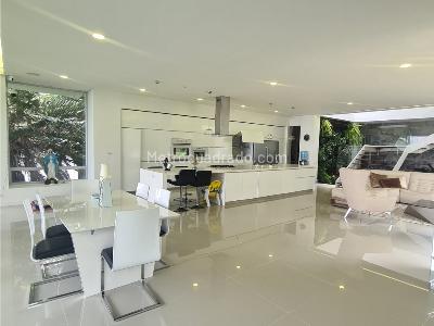 Casa de 4 alcobas en venta en Los Balsos, Medellín, 1781 m² · foto 7 de 20