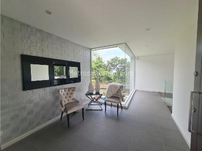 Casa de 4 alcobas en venta en Los Balsos, Medellín, 1781 m² · foto 8 de 20
