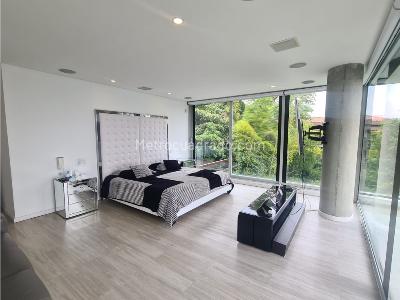 Casa de 4 alcobas en venta en Los Balsos, Medellín, 1781 m² · foto 9 de 20
