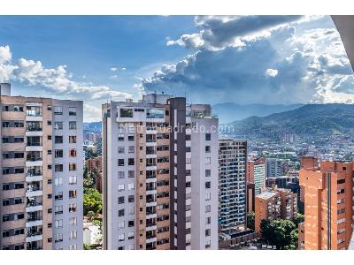 Apartamento en venta en El Poblado, Medellín · foto 6 de 20