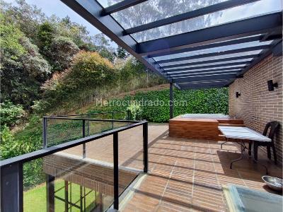 Casa de 4 alcobas en venta en Alto De Las Palmas, Envigado, 650 m² · foto 4 de 20