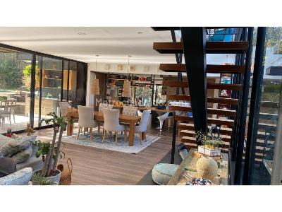 Casa de 3 alcobas en venta en Las Palmas, Medellín, 304 m² · foto 3 de 6
