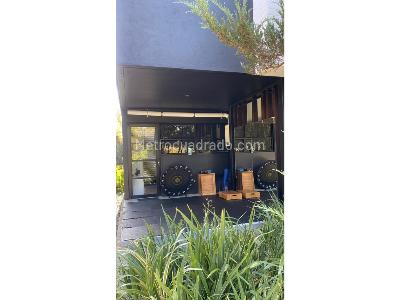 Casa de 3 alcobas en venta en Las Palmas, Medellín, 304 m² · foto 5 de 6