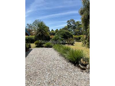 Casa de 3 alcobas en venta en Llanogrande, Rionegro, 210 m² · foto 2 de 6