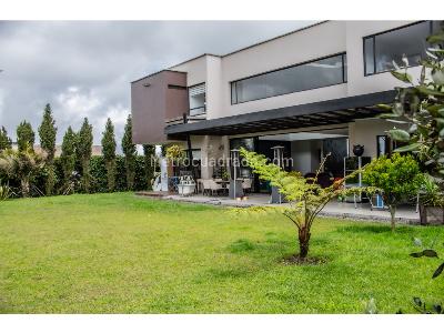 Casa de 4 alcobas en venta en Alto De Las Palmas, Envigado, 437 m² · foto 9 de 9