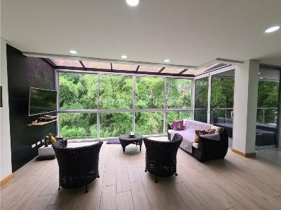 Casa de 3 alcobas en venta en El Esmeraldal, Envigado, 497 m² · foto 4 de 20