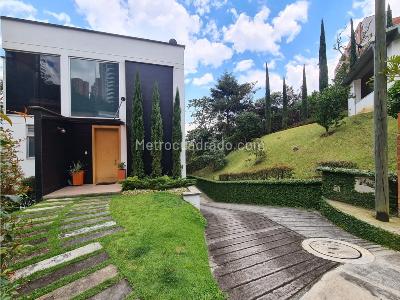 Casa de 3 alcobas en venta en El Esmeraldal, Envigado, 497 m² · foto 9 de 20