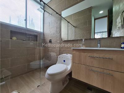 Casa de 3 alcobas en venta en El Esmeraldal, Envigado, 497 m² · foto 20 de 20
