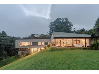 Casa de 4 alcobas en venta en Alto De Las Palmas, Envigado, 785 m² · foto 3 de 20