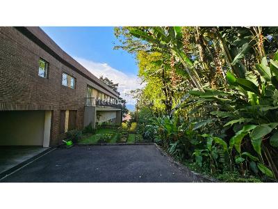 Casa de 4 alcobas en venta en El Tesoro, Medellín, 620 m² · foto 16 de 20