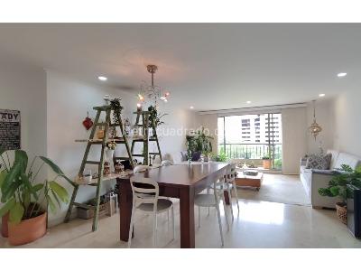Apartamento de 3 alcobas en venta en Las Palmas, Medellín, 155 m² · foto 3 de 16