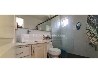 Apartamento de 3 alcobas en venta en Las Palmas, Medellín, 155 m² · foto 9 de 16