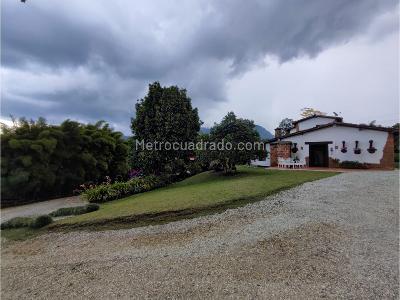 Casa de 5 alcobas en venta en El Capiro, Rionegro, 600 m² · foto 6 de 20