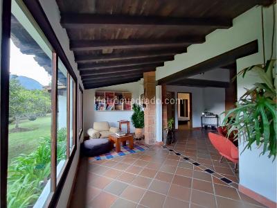 Casa de 5 alcobas en venta en El Capiro, Rionegro, 600 m² · foto 14 de 20