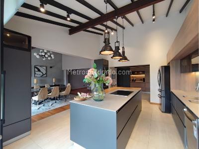 Casa de 5 alcobas en venta en Llanogrande, Rionegro, 685 m² · foto 17 de 20