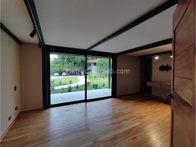 Casa de 5 alcobas en venta en Llanogrande, Rionegro, 685 m² · foto 19 de 20