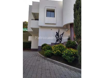 Casa de 4 alcobas en venta en San Lucas, Medellín, 629 m² · foto 10 de 19