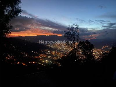 Casa de 4 alcobas en venta en Envigado, Envigado, 750 m² · foto 10 de 20