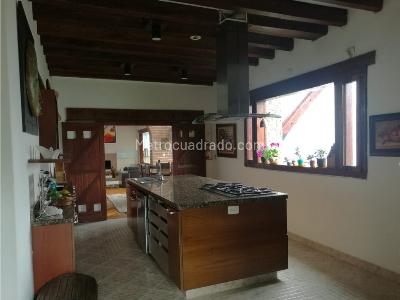 Casa de 4 alcobas en venta en Envigado, Envigado, 750 m² · foto 11 de 20