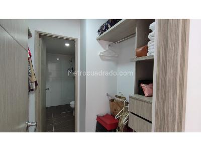 Apartamento de 3 alcobas en venta en Sabaneta, Sabaneta, 78 m² · foto 11 de 12