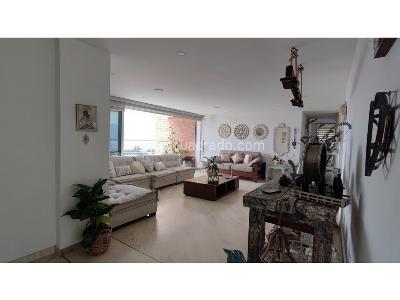Apartamento de 3 alcobas en venta en Las Palmas, Medellín, 189 m² · foto 4 de 15