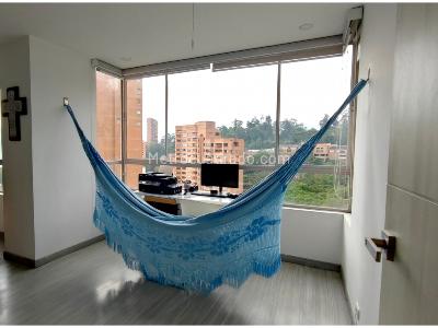 Apartamento de 3 alcobas en venta en Las Palmas, Medellín, 189 m² · foto 7 de 15