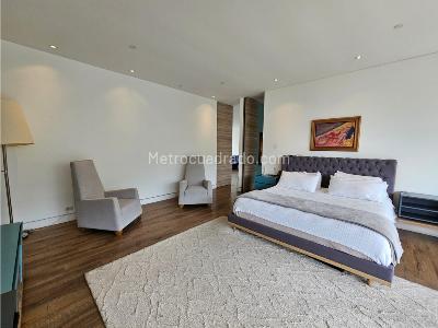 Apartamento de 3 alcobas en venta en Los Balsos, Medellín, 483 m² · foto 17 de 20