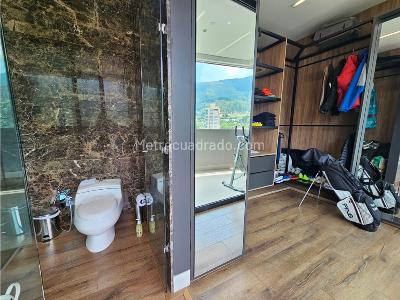 Apartamento de 3 alcobas en venta en Los Balsos, Medellín, 483 m² · foto 20 de 20