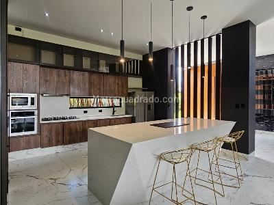 Casa de 4 alcobas en venta en Las Palmas, Envigado, 789 m² · foto 18 de 20
