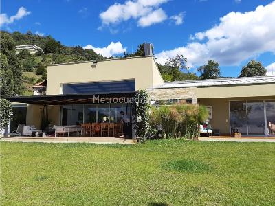 Casa de 4 alcobas en venta en Las Palmas, Envigado, 380 m² · foto 3 de 20