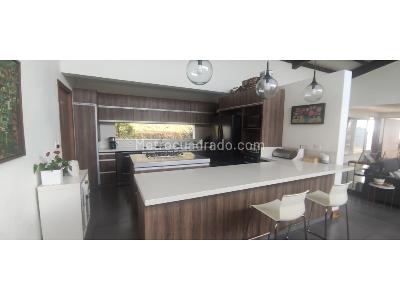 Casa de 4 alcobas en venta en Las Palmas, Envigado, 380 m² · foto 16 de 20