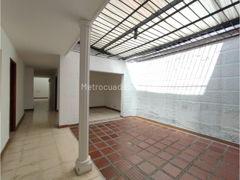 Casa Amplia de 4 Alcobas en Belén Rosales - 3