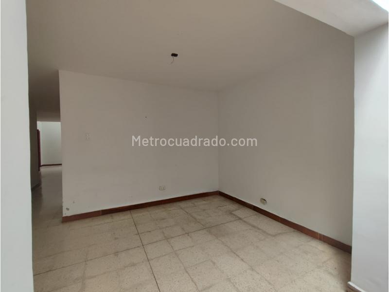 Casa Amplia de 4 Alcobas en Belén Rosales - 8