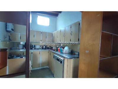 Casa de 5 alcobas en venta en Calasanz, Medellín, 240 m² · foto 5 de 9