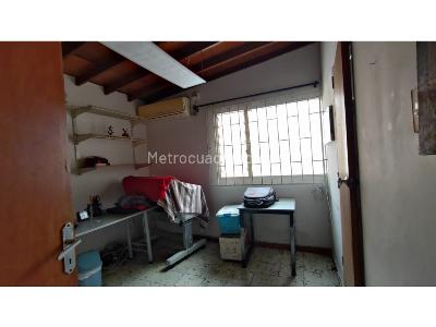 Casa de 5 alcobas en venta en Calasanz, Medellín, 240 m² · foto 7 de 9