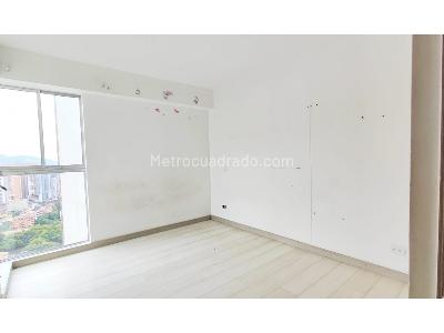 Apartamento de 3 alcobas en venta en Tres Esquinas, Sabaneta, 77 m² · foto 5 de 13