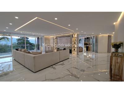 Apartamento de 3 alcobas en venta en Poblado Campestre, Medellín, 374 m² · foto 3 de 20