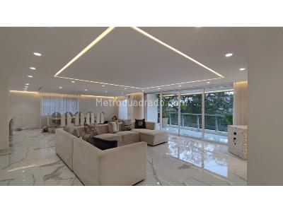 Apartamento de 3 alcobas en venta en Poblado Campestre, Medellín, 374 m² · foto 5 de 20