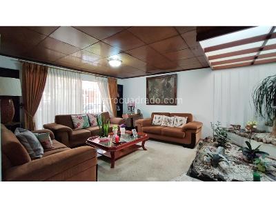 Casa de 4 alcobas en venta en Laureles, Medellín, 300 m² · foto 2 de 14