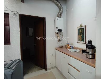 Casa de 4 alcobas en venta en Laureles, Medellín, 300 m² · foto 7 de 14