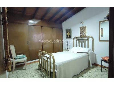 Casa de 4 alcobas en venta en Laureles, Medellín, 300 m² · foto 11 de 14