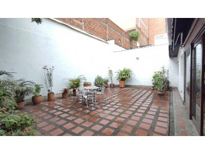 Casa de 4 alcobas en venta en Laureles, Medellín, 300 m² · foto 13 de 14